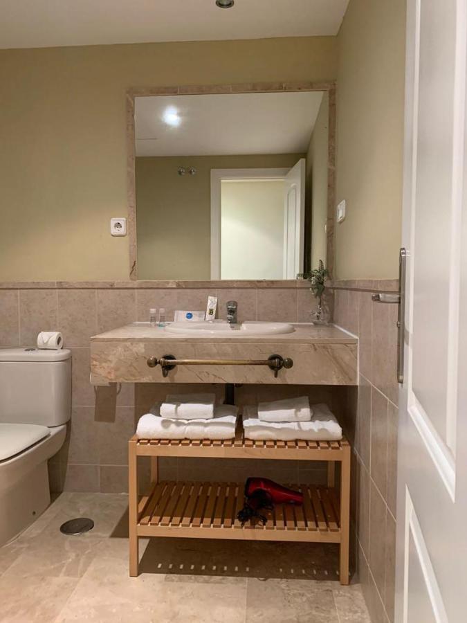 Apartamento Espacioso Muy Tranquilo Con Piscinas Y Jardines Cercano A La Playa Estepona Eksteriør bilde